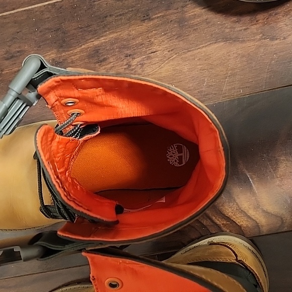 Timberlands - Picture 5 of 7